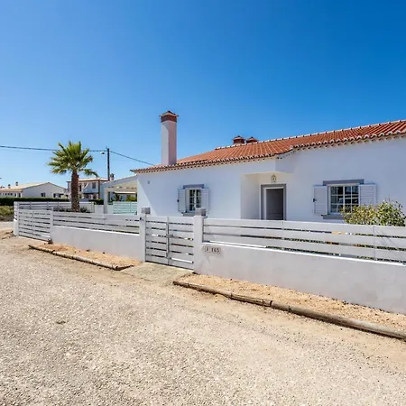 Olive House Semesterbostad